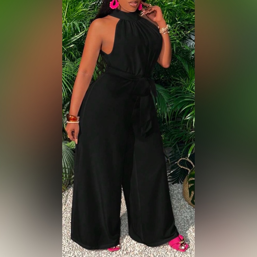 Elegant Black Halter Jumpsuit - Picture 5 of 11